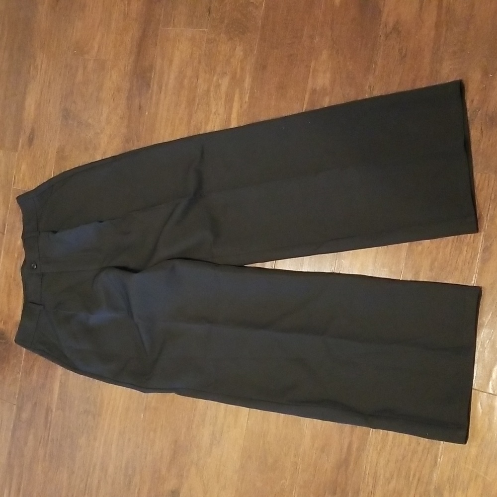 Madden NYC Black Pleated Front Slacks NWOT Size L